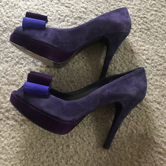 Authentic Stuart Weirtman heels - Picture 3 of 6